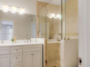 5625 Monroe St, Hollywood FL 33023