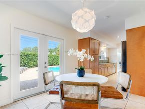 5625 Monroe St, Hollywood FL 33023