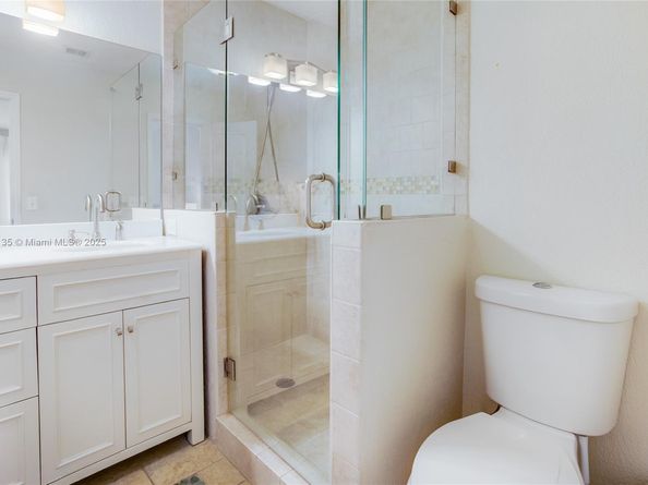 5625 Monroe St, Hollywood FL 33023
