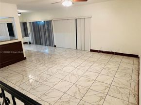 4850 SW 63rd Ter 323, Davie FL 33314