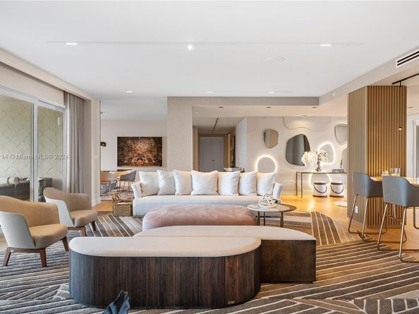 5242 Fisher Island Dr 5242, Miami Beach FL 33109