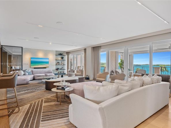 5242 Fisher Island Dr 5242, Miami Beach FL 33109