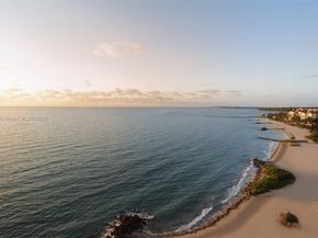 5242 Fisher Island Dr 5242, Miami Beach FL 33109