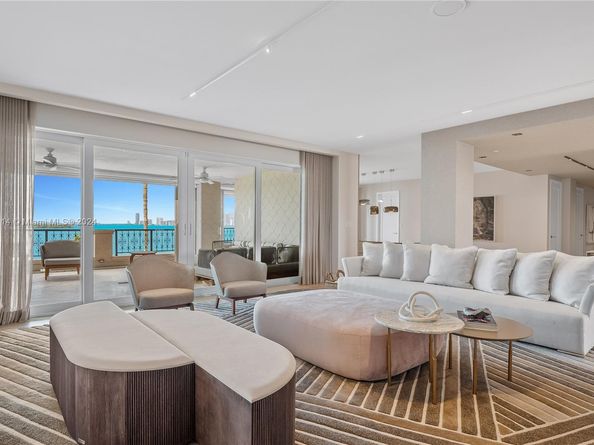 5242 Fisher Island Dr 5242, Miami Beach FL 33109