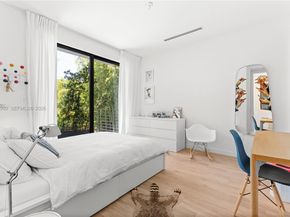 2955 Shipping Ave 2955, Miami FL 33133