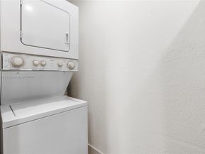 2385 SW 17th St, Miami FL 33145