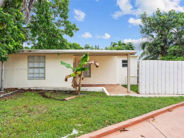 2385 SW 17th St, Miami FL 33145