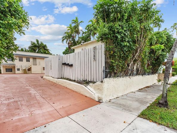 2385 SW 17th St, Miami FL 33145