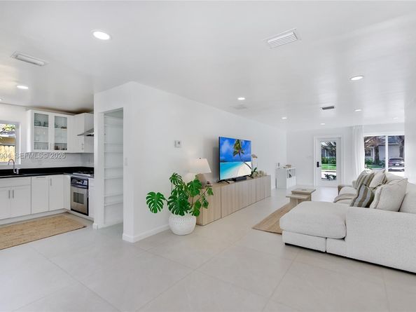 617 SW 5th Ave, Fort Lauderdale FL 33315