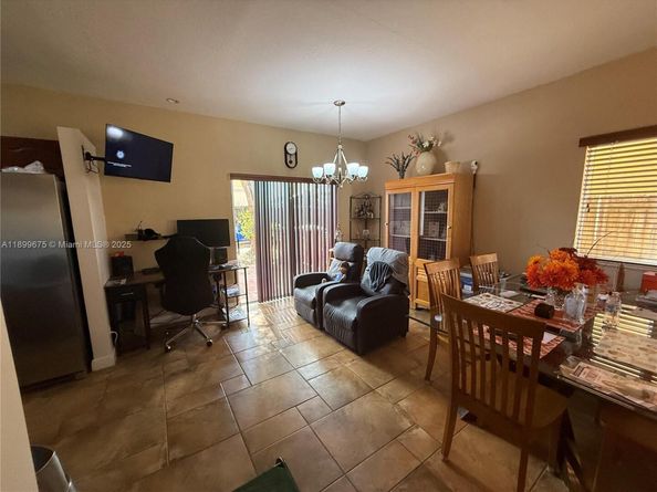 4108 NE 11th Dr, Homestead FL 33033