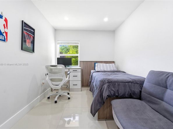 13765 SW 54th Ln, Miami FL 33175