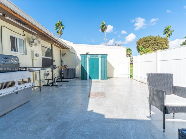 13765 SW 54th Ln, Miami FL 33175