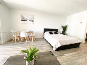 19201 Collins Ave 924, Sunny Isles Beach FL 33160