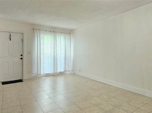Undisclosed Address #A11816359, Coral Springs FL 33071