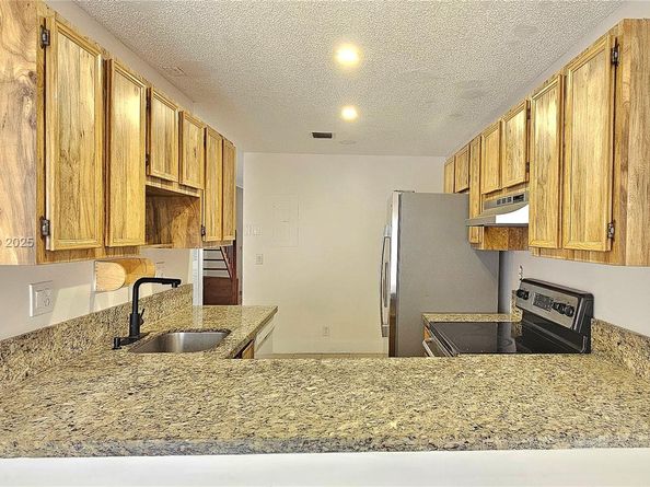 Undisclosed Address #A11816359, Coral Springs FL 33071