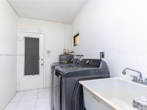 Undisclosed Address #A11864161, Tamarac FL 33319