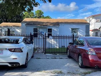 1419 NW 44th St