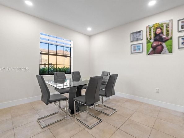 3272 W 92nd Pl, Hialeah FL 33018