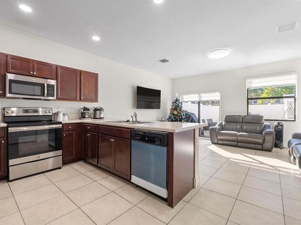 3272 W 92nd Pl, Hialeah FL 33018