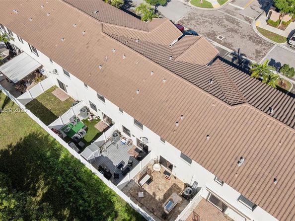 3272 W 92nd Pl, Hialeah FL 33018