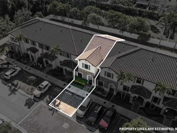 3272 W 92nd Pl, Hialeah FL 33018