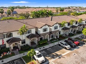 3272 W 92nd Pl, Hialeah FL 33018