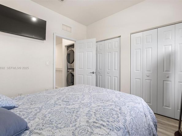 3272 W 92nd Pl, Hialeah FL 33018