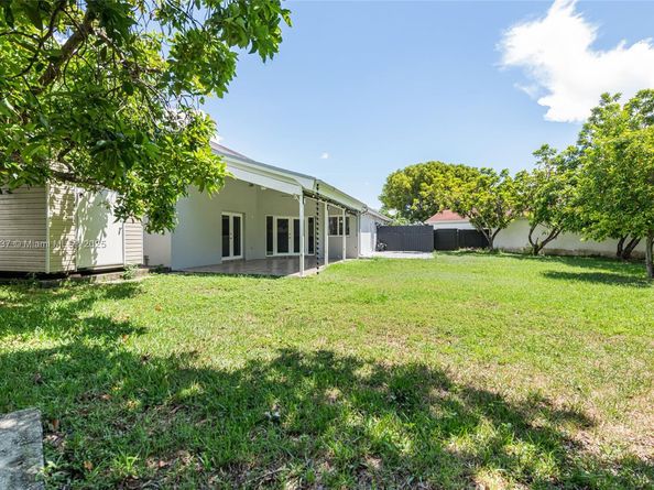 11518 SW 174th St, Miami FL 33157