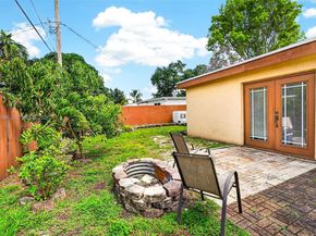 6551 Sherman St, Hollywood FL 33024