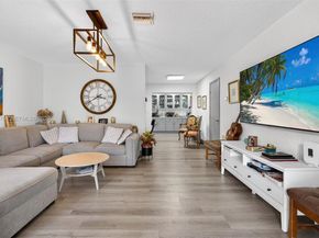 6551 Sherman St, Hollywood FL 33024