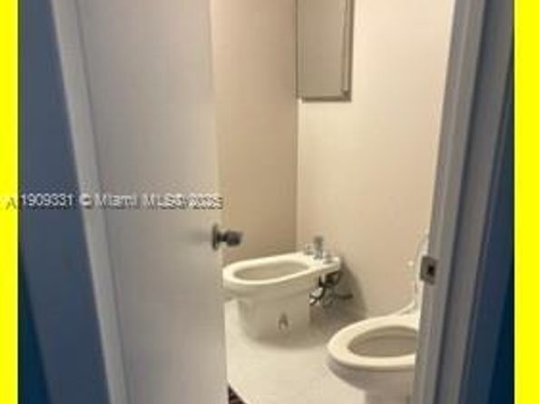 7816 SW 102nd Ln, Miami FL 33156