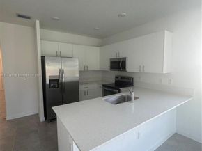 11931 NW 47th Mnr, Coral Springs FL 33076