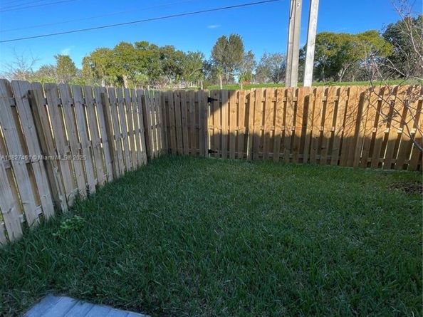 11931 NW 47th Mnr, Coral Springs FL 33076