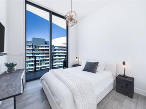 1300 S Miami Ave UPH4, Miami FL 33130