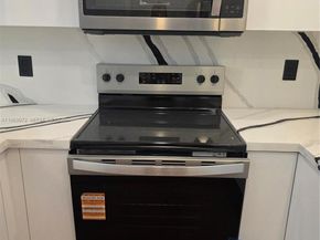 2520 NW 108th St, Miami FL 33167