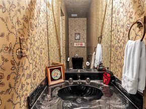 2132 NE 171st St, North Miami Beach FL 33162