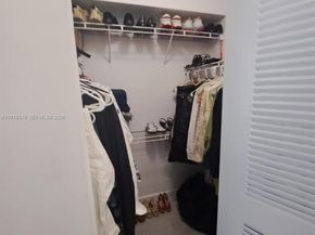 5077 NW 7th St 912, Miami FL 33126