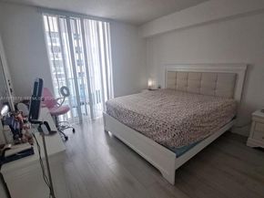 5077 NW 7th St 912, Miami FL 33126