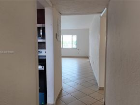 18900 NE 3rd Ct 5285, Miami FL 33179