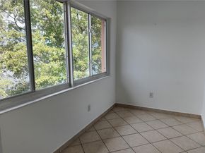 18900 NE 3rd Ct 5285, Miami FL 33179