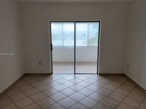 18900 NE 3rd Ct 5285, Miami FL 33179
