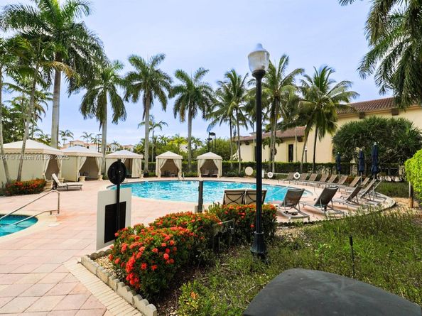 2954 NW 124th Way, Sunrise FL 33323