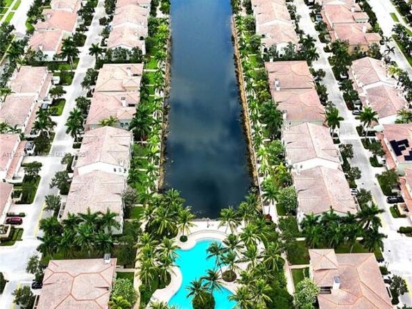 2954 NW 124th Way, Sunrise FL 33323