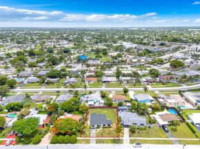 6117 NW 9th St, Margate FL 33063