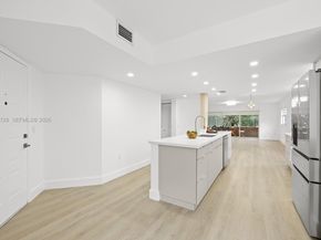 13105 SW 16th Ct 314L, Pembroke Pines FL 33027