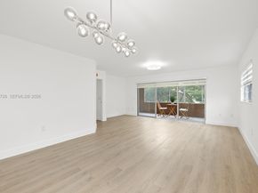 13105 SW 16th Ct 314L, Pembroke Pines FL 33027