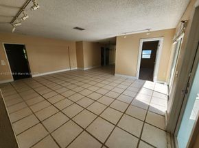 10551 Sunset Strip, Sunrise FL 33322