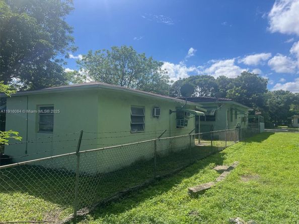 4751 NW 15th Ave, Miami FL 33142