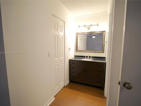 12142 SW 50th Ct, Cooper City FL 33330