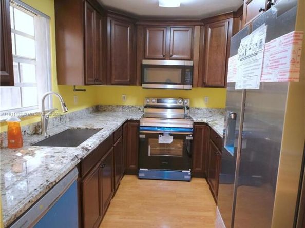 12142 SW 50th Ct, Cooper City FL 33330